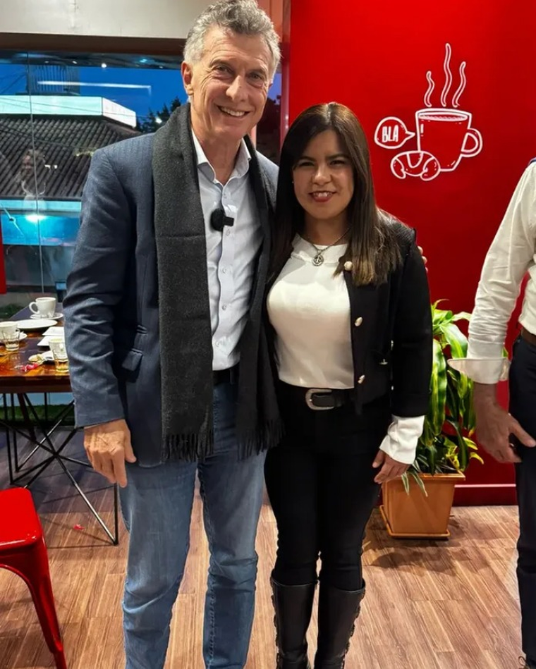 Cintia Salas junto al presidente del Pro a nivel nacional, Mauricio Macri.