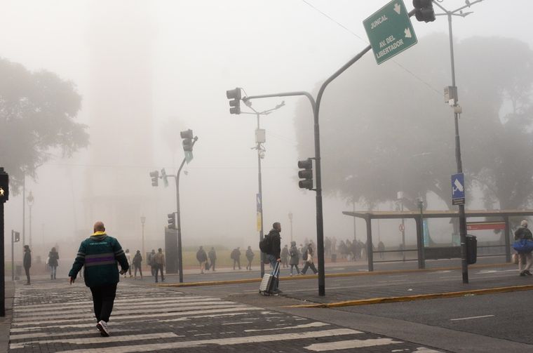 Varios de los servicios de Buenos Aires se vieron afectados por la niebla