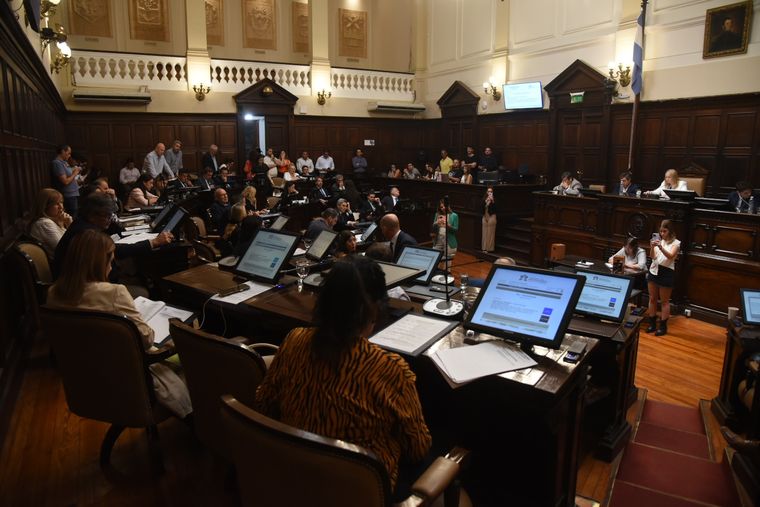 El Senado aprobó la ratificación de la donación de un inmueble para obras urbanísticas. El Senado aprobó la ratificación de la donación de un inmueble para obras urbanísticas.