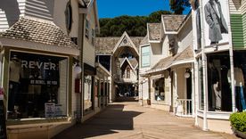 Verano en Cariló: playas privadas y arquitectura alpina. Foto: Shutterstock Verano en Cariló: playas privadas y arquitectura alpina. Foto: Shutterstock