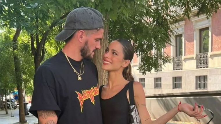 El tierno mensaje que De Paul le dedicó a Tini, luego del triunfo de la Selección Tini y Rodrigo de Paul Foto: Instagram