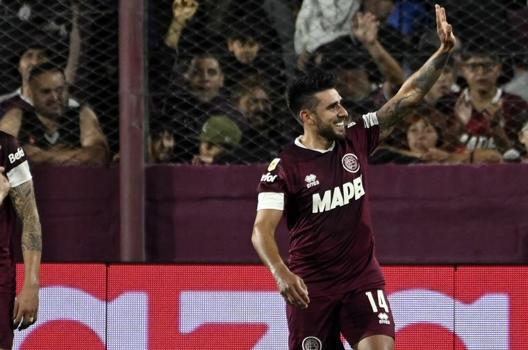 El atacante cumplió con la ley del ex. Foto: Fotobaires