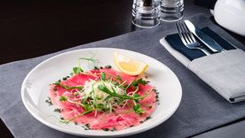¡Sorprende con esta receta de carpaccio de atún casero!.