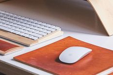 Cuando se trata del régimen de limpieza ideal para una alfombrilla de ratón hay que tener en cuenta el material y su uso. Foto: pexels.com