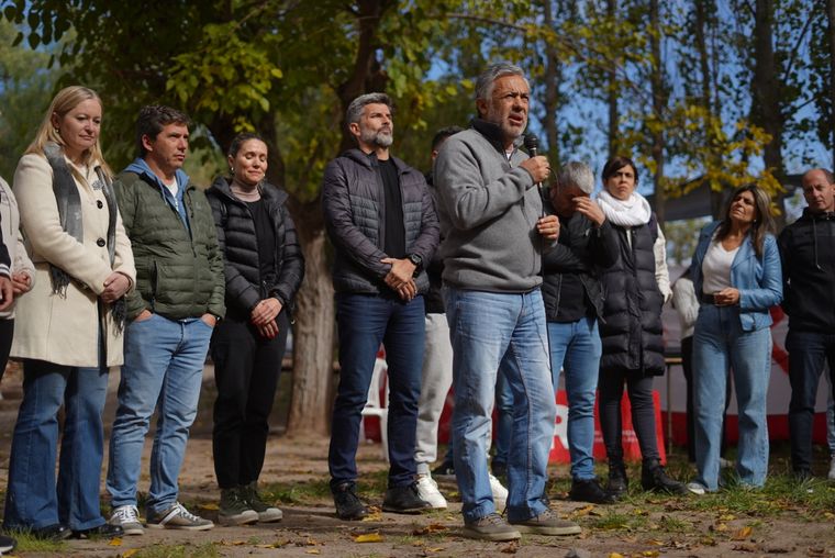 Cornejo estuvo junto a Casado, Lombardi y Ulpiano Suarez hablando ante jóvenes radicales de Mendoza Foto: Prensa UCR