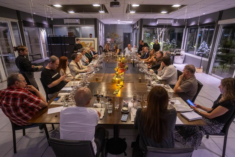 La mesa de periodistas convocada por Beatriz Barbera. La mesa de periodistas convocada por Beatriz Barbera.