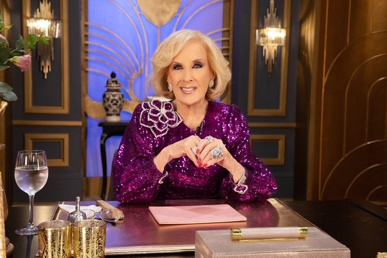 Mirtha Legrand condujo su clásico programa.