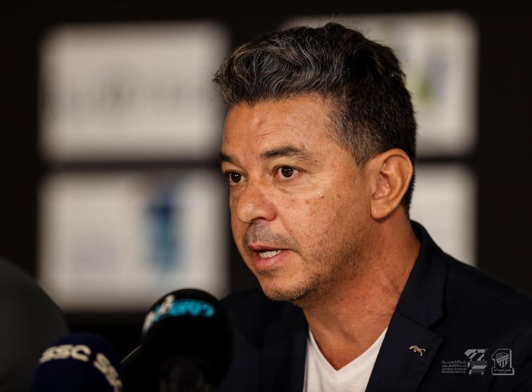 Gallardo dio su primera conferencia de prensa en Arabia Saudita Foto: @Ittihad