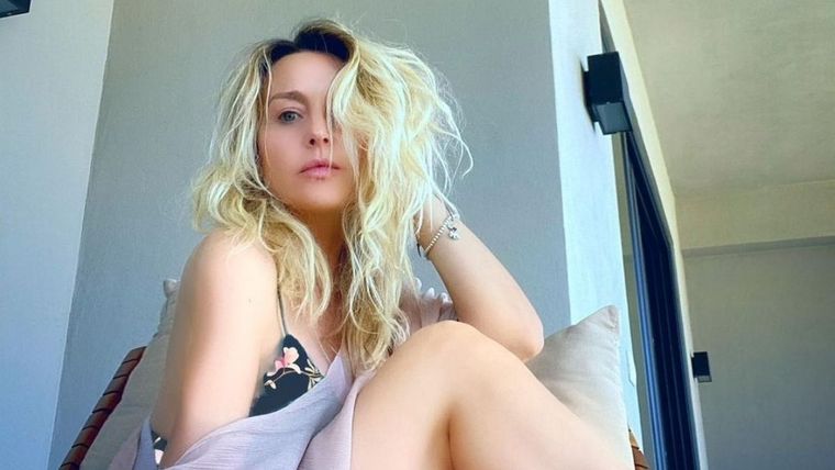 Fey, Instagram, redes sociales