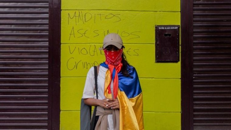 Las mujeres han estado al frente de la ola de protestas contra el gobierno en Colombia. Foto: JORGE CALLE