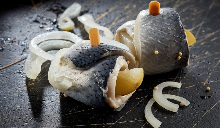 Rollmops: el aperitivo alemán con arenque y pepinillos Foto: Shutterstock