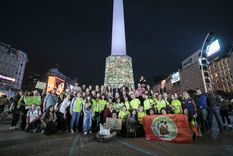 ?todo este plastico que cubre al obelisco representa los reciclables que recolectamos por minuto en la ciudad?