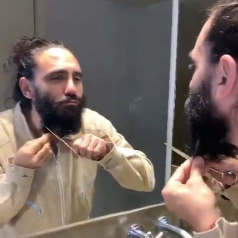 Sorín prometió afeitarse la barba y cumplió