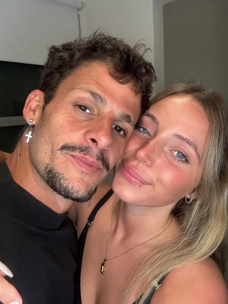 Joel Ojeda impactó con su cambio de look y mostró su nueva vida en pareja. Joel Ojeda impactó con su cambio de look y mostró su nueva vida en pareja.