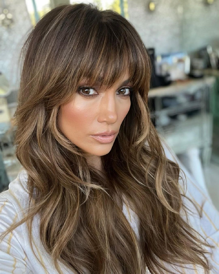 A sus 54 Jennifer López genera revuelo en las redes sociales Foto: Instagram @jlo