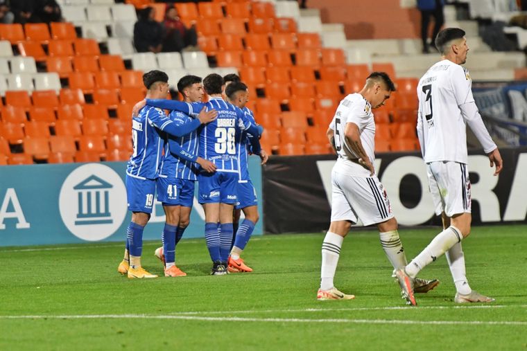 El Tomba lleva 3 sin perder. Foto: Santiago Tagua -MDZ