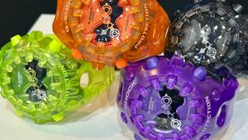 Casio lanzó un G-Shock GA-V01 transparente con diseño futurista y la resistencia clásica de su línea. Casio lanzó un G-Shock GA-V01 transparente con diseño futurista y la resistencia clásica de su línea.