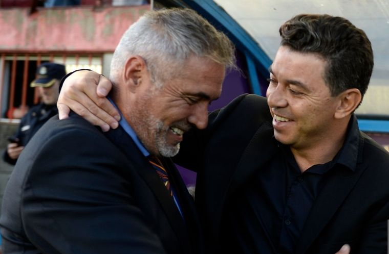 El Huevo Rondina también criticó al Muñeco por sus contradicciones.