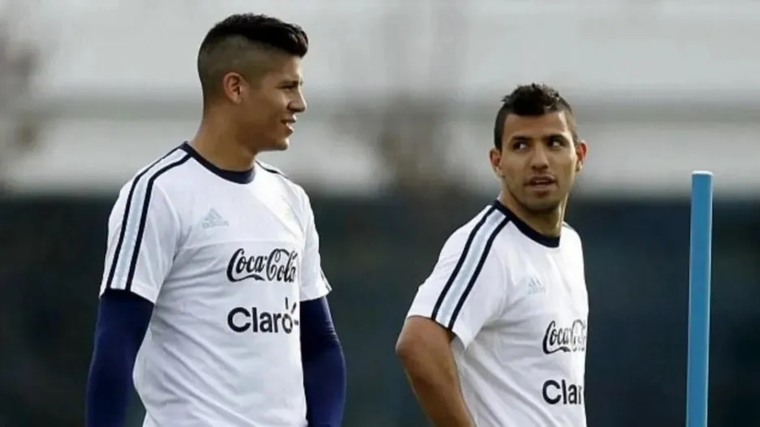 El Kun Agüero y Marcos Rojo en la Selección argentina. El Kun Agüero y Marcos Rojo en la Selección argentina.