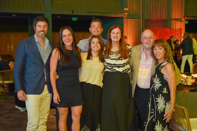 Las mesas de amigos se sucedieron y fueron una constante. Las mesas de amigos se sucedieron y fueron una constante.