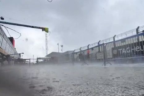 El circuito neerlandés amaneció con varios sectores inundados. El circuito neerlandés amaneció con varios sectores inundados.