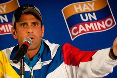 atilio boron califico a capriles de energumeno
