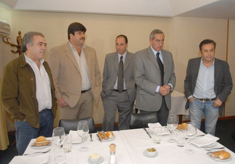 Los intendentes radicales almorzaron en el restaurante Sancho. Foto: Marcelo Ruiz/ MDZ