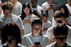 Tendencias tecnológicas, celulares y apuestas en linea, un problema que se hace presente en las aulas Foto: Archivo