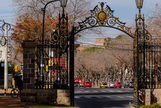 La calle Emilio Civit está experimentando una renovación comercial y habitacional. La calle Emilio Civit está experimentando una renovación comercial y habitacional.