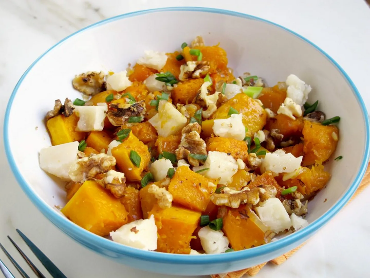 Una ensalada tibia gourmet en casa sin complicarte. Una ensalada tibia gourmet en casa sin complicarte.