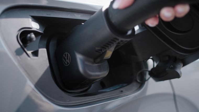 Volkswagen habilita acceso a la red Tesla Supercharger para ID.4 e ID. Buzz desde noviembre