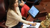 En Casa Rosada acusaron a Victoria Villarruel de traición por habilitar la sesión autoconvocada por la oposición en el Senado.