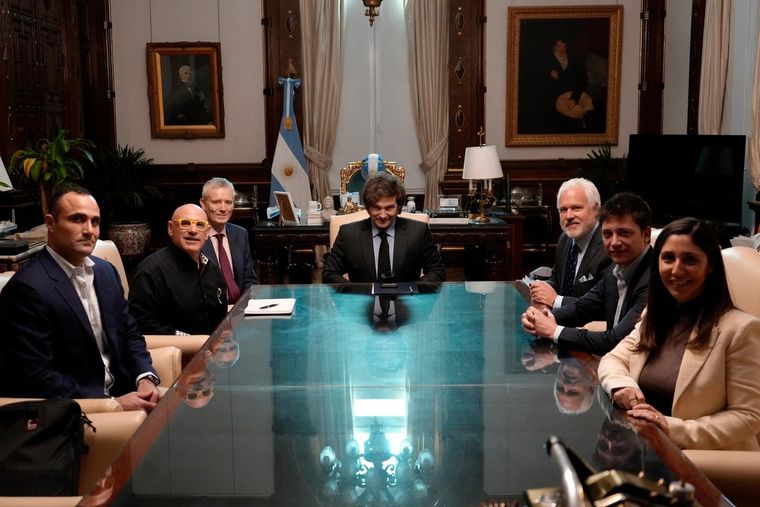 Milei recibió al fundador y CEO de CPAC, Matt Schlapp, y a los empresarios estadounidenses Rob Citrone y Matt Dellorfano. Foto: X