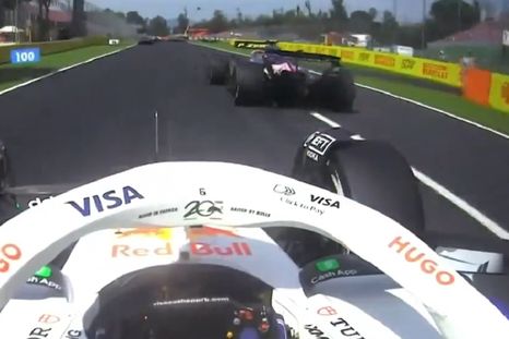 Isack Hadjar intenta pasar a Franco Colapinto en Monza. Isack Hadjar intenta pasar a Franco Colapinto en Monza.