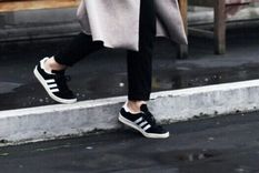 ¡Atención! Estas son las nuevas zapatillas que protagonizarán tus looks deportivos Foto: Style Guides