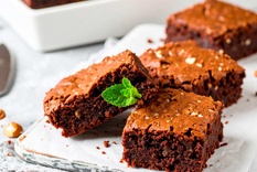 Chocolate total: receta de brownie keto con textura perfecta.