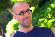 El psicólogo español, David Salinas, desafía ideas como si estoy triste, resulta que soy un desgraciado. Si fracaso, resulta que soy un perdedor. Foto: DAVID SALINAS