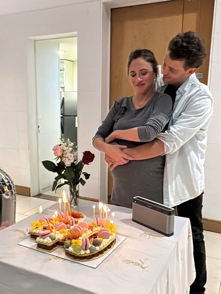 Carolina Amoroso ya es mamá. Carolina Amoroso ya es mamá.