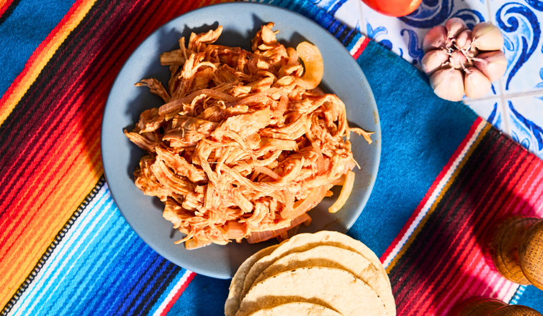La receta de la tarta de atún es muy sencilla. La receta de la tarta de atún es muy sencilla.