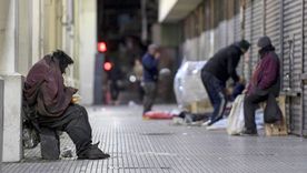 Sin plata para alquilar, las familias empiezan a vivir en la calle o sobrepueblan las casas de sus familiares