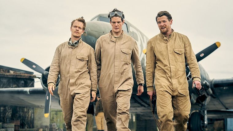 Alfie Allen, Connor Swindells y Jack O'Connell protagonizan la serie. Alfie Allen, Connor Swindells y Jack O'Connell protagonizan la serie. 