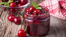 Mermelada de cerezas asera para tostadas y postres Foto: Shutterstock