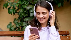 Escuchar en loop: los secretos psicológicos detrás de repetir siempre las mismas canciones. Foto: Freepik