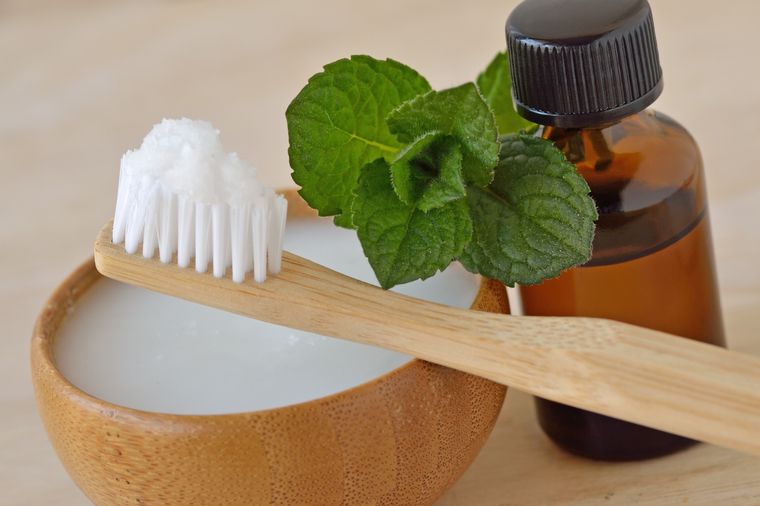 También existe una tendencia a las opciones naturales en cuanto a pasta de dientes. Foto: Get to Text (gettotext.com)