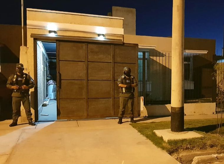 En guardia Los efectivos concretaron allanamientos sorpresivos y lograron dar con los sospechosos. Foto: Gendarmería.