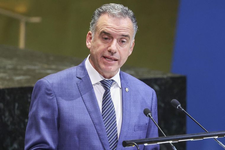 El presidente de Uruguay, Yamandú Orsi, aseguró que ya hay personas indagadas por el atentado contra la fiscal de corte.