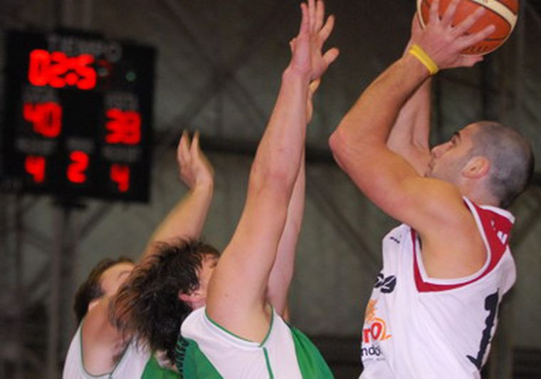 Mendoza conquistó su cuarta victoria al hilo. Foto: Ivana González/MDZ