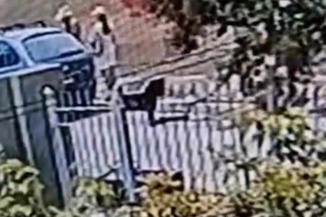 El robo de las mochilas que contenían hasta la historia clínica del bebé. Foto: captura de video.