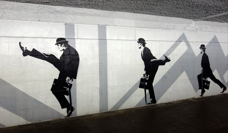 La caminata ‘teabag’ se erige como un método alternativo para perder peso y tonificar músculos. Foto: Pixabay