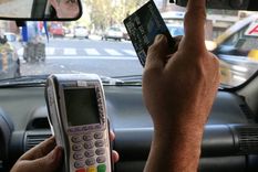 La estafa se efectúa mediante cobros adulterados por viajes en taxi. Los denunciantes aseguran haber perdido cerca de 1.600 dólares.&nbsp;